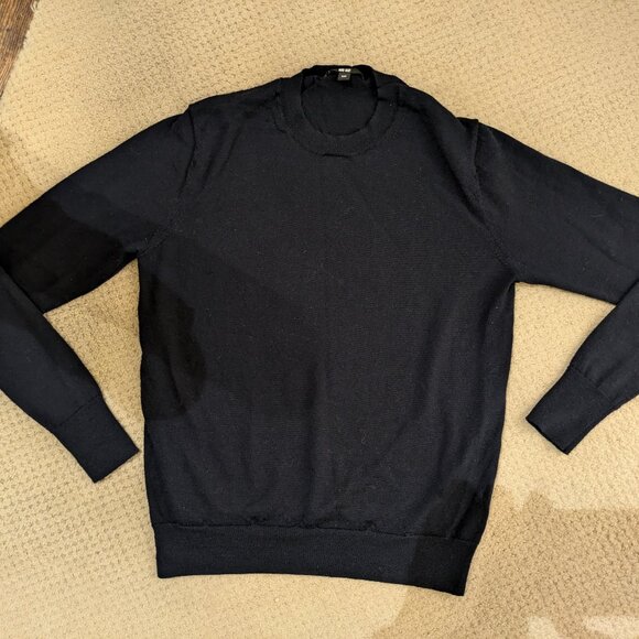Uni Qlo Navy Fine Gage Wool Crewneck Pullover - Picture 1 of 2
